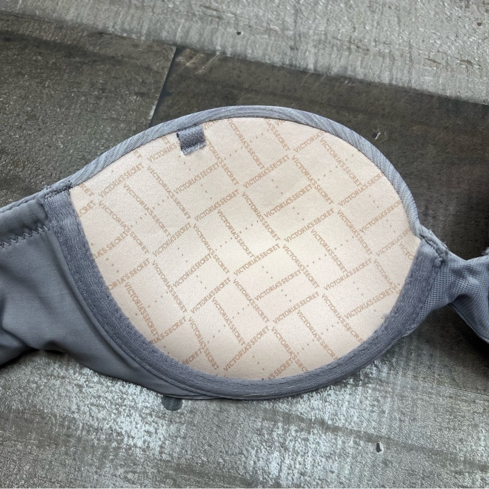 Victoria’s Secret Multi-way Multiposition Bra size 32B - Picture 8 of 13